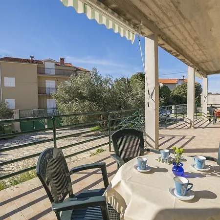 Apartments Albina Brodarica  Exterior photo