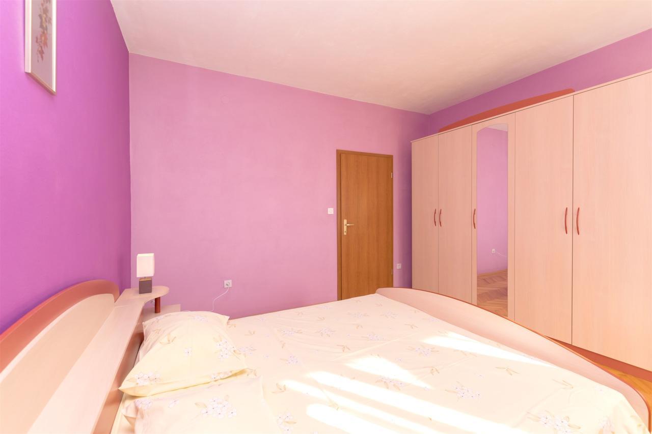 Apartment Albina Brodarica (Sibenik-Knin)