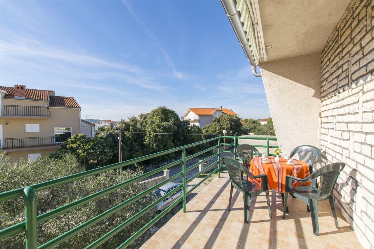 Apartment Albina *