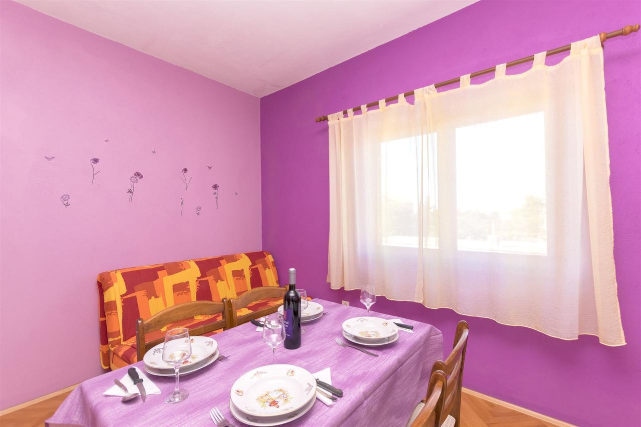 Albina Apartment *