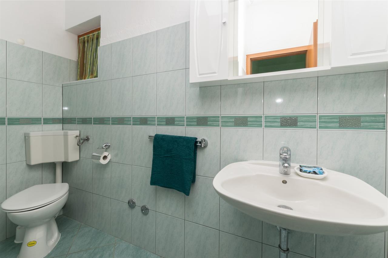 Apartment Albina Brodarica (Sibenik-Knin)